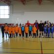 Deşi a câştigat finala, echipa Şcolii din Bălcăuţi (echipament albastru) a fost descalificată pentru că a trişat
