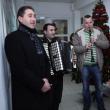 A devenit o tradiţie ca „Cetina” şi interpretul Alexandru Recolciuc să colinde redacţia Monitorul de Suceava, în Ajun de Crăciun
