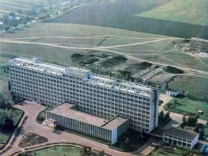 Spitalul Suceava la începutul anilor ’70. Foto: Ion MICLEA / Editura Sport-Turism