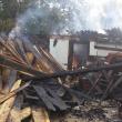 Gospodărie distrusă de un incendiu de proporţii, la Capu Câmpului