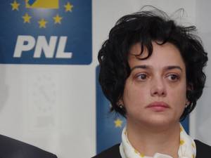 Deputatul PNL de Suceava Angelica Fădor