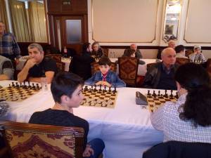 Victor Andrei Dranga a devenit rapid vedeta Memorialului şahist „Mihai Cartiş”, organizat de Asociaţia judeţeană de şah Oradea