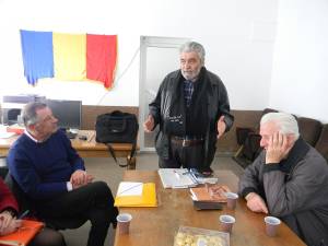 La ceasul fast al reluării activității cenaclului „Nectarie”