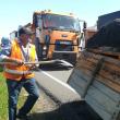 Acostamente completate, 10 toalete ecologice și parcare de 300 de locuri pentru șoferii coloanelor de tiruri de la PTF Siret