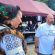 Chef Scărlătescu, Neculai Barbă și o parte din Ansamblul Ciprian Porumbescu, la evenimentul din Muzeul Satului