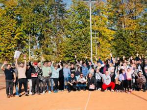 Fotografie de grup de la festivitatea de premiere a Cupei Monitorul 2022