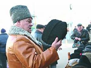 „Şi-au furat unii altora căciulile”