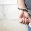 Tânăr arestat pentru 10 infracțiuni: 4 de furt și 6 de conducere fără permis