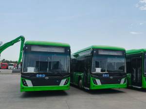 Primele 50 de autobuze pentru transport metropolitan în Suceava au ajuns în Portul Constanța