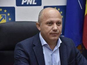 Senatorul Dan Cadariu invită sucevenii să voteze cu PNL pentru ca Flutur să fie ministrul Dezvoltării și să finalizeze proiectele începute