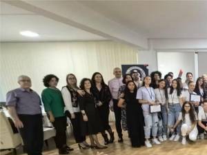 Elevi cu deficiențe de auz, de la liceul din Bivolărie, premiați la un concurs național