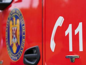 Alarmă de incendiu, în zona Bancă din Suceava. A ieșit mult fum de la o tigaie uitată pe foc