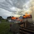 Anexă gospodărească, mistuită de un incendiu