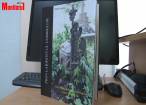 Albumul „Prin labirintul umbrelor” de Tiberiu Cosovan, lansat ieri la Biblioteca Bucovinei „I.G. Sbiera”